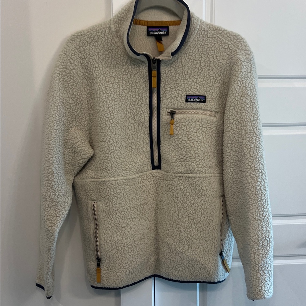 Patagonia Off-White Fleece Jacket